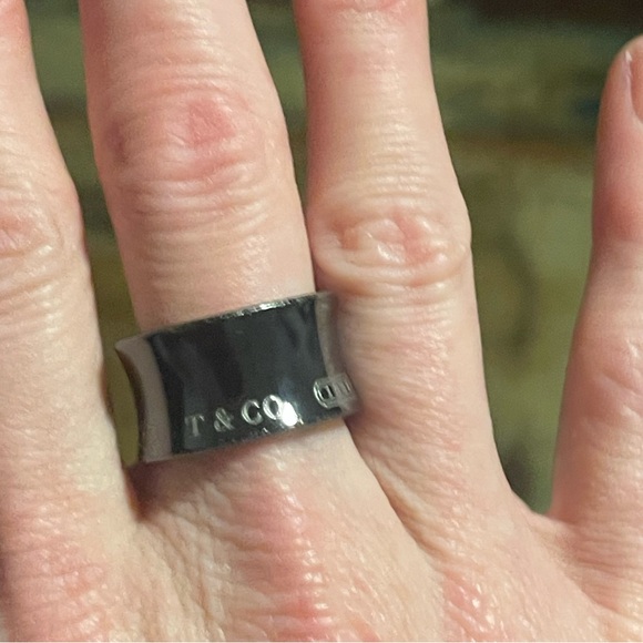 Tiffany & Co. Ring size 7